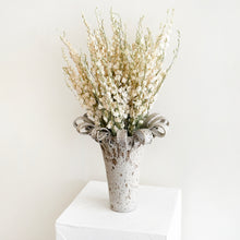 Load image into Gallery viewer, Gesture Vase I