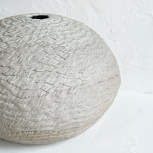 Load image into Gallery viewer, Coiled Vase in Cream