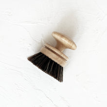 Load image into Gallery viewer, Vintage Wooden Dishwashing Brush