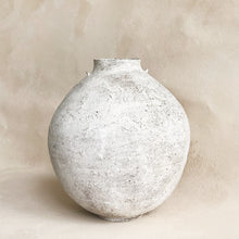 Load image into Gallery viewer, Yucca Pot