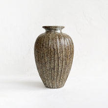 Load image into Gallery viewer, Carved Vase