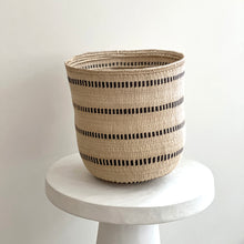 Load image into Gallery viewer, Wii Basket with Perisi Fungi