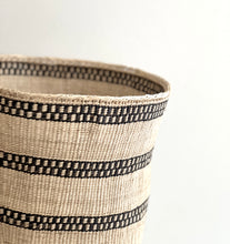 Load image into Gallery viewer, Wii Basket with Perisi Fungi