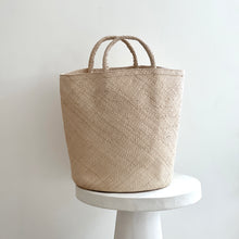 Load image into Gallery viewer, Hamper Basket
