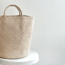 Load image into Gallery viewer, Hamper Basket