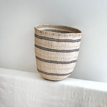 Load image into Gallery viewer, Wii Basket with Perisi Fungi