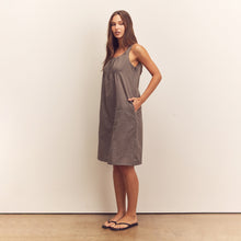 Load image into Gallery viewer, Front Shirring Knee Dress