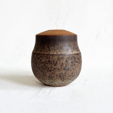 Load image into Gallery viewer, Vase in Brown and Olive