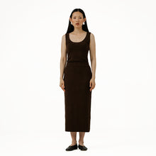 Load image into Gallery viewer, Alpaca Knit Midi Skirt in Molassess