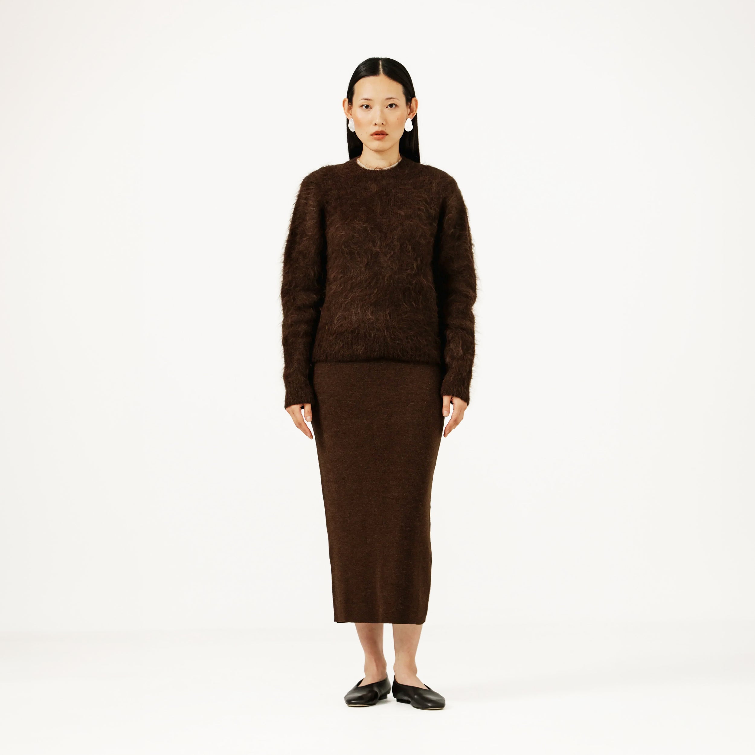 Suri Alpaca crewneck in Molasses
