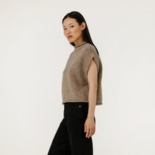 Load image into Gallery viewer, Alpaca Iris Vest in Fawn