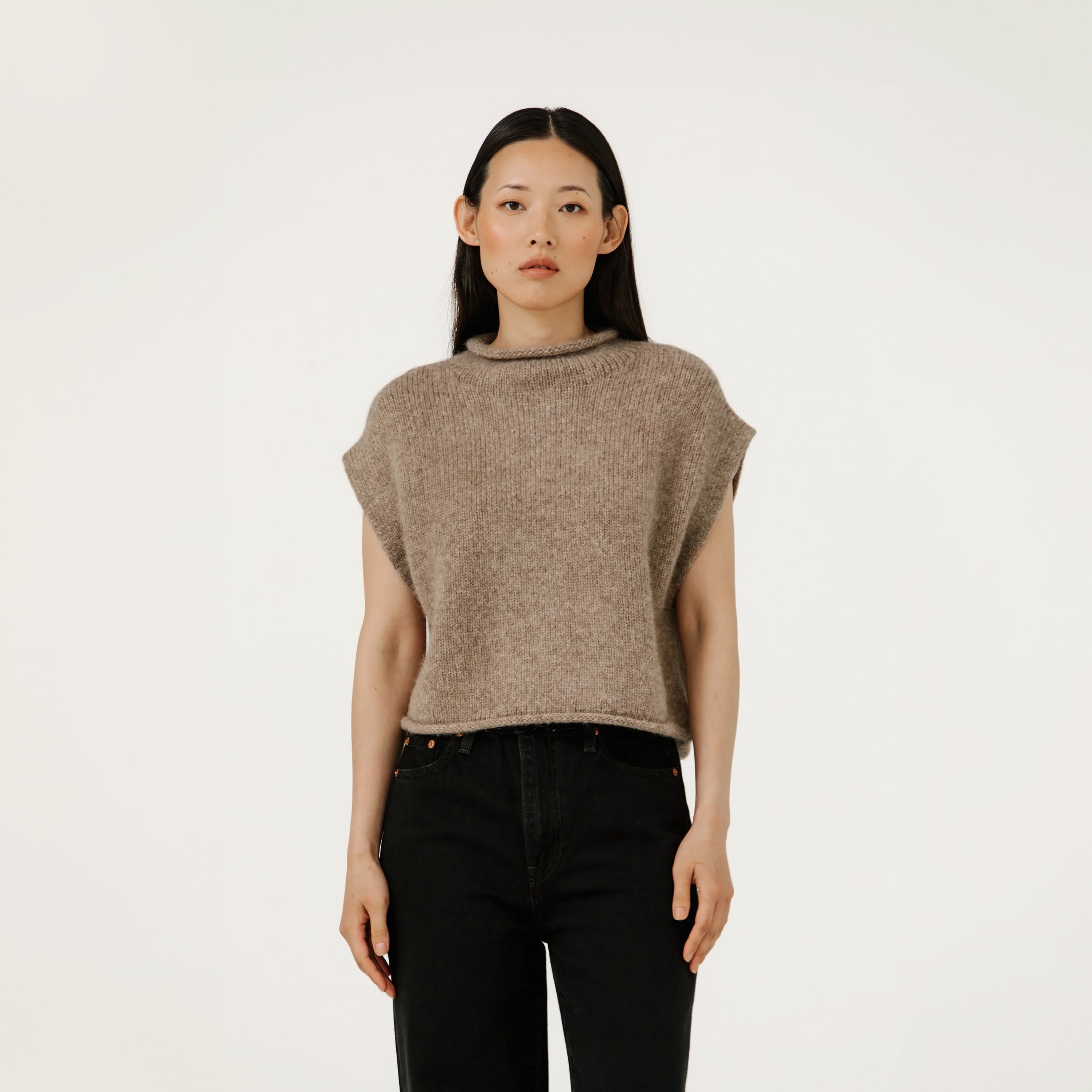 Alpaca Iris Vest in Fawn