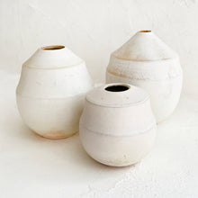 Load image into Gallery viewer, Vase in Cotton White