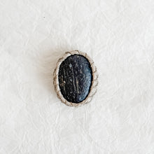 Load image into Gallery viewer, Woven Raw Linen Rocks