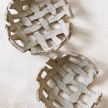 Load image into Gallery viewer, Ceramic Basket