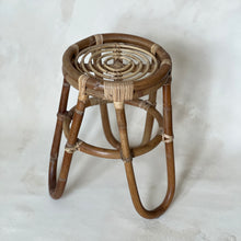 Load image into Gallery viewer, Rattan Plant Stand