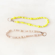 Load image into Gallery viewer, Big Perlen Mix Keychain