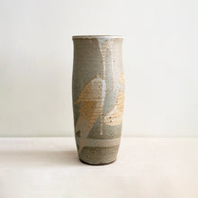 Load image into Gallery viewer, Mitsuko Big Vase III
