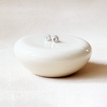 Load image into Gallery viewer, Silver Spiral Shell Stud