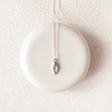 Load image into Gallery viewer, Nautilus Shell Impression Necklace #2