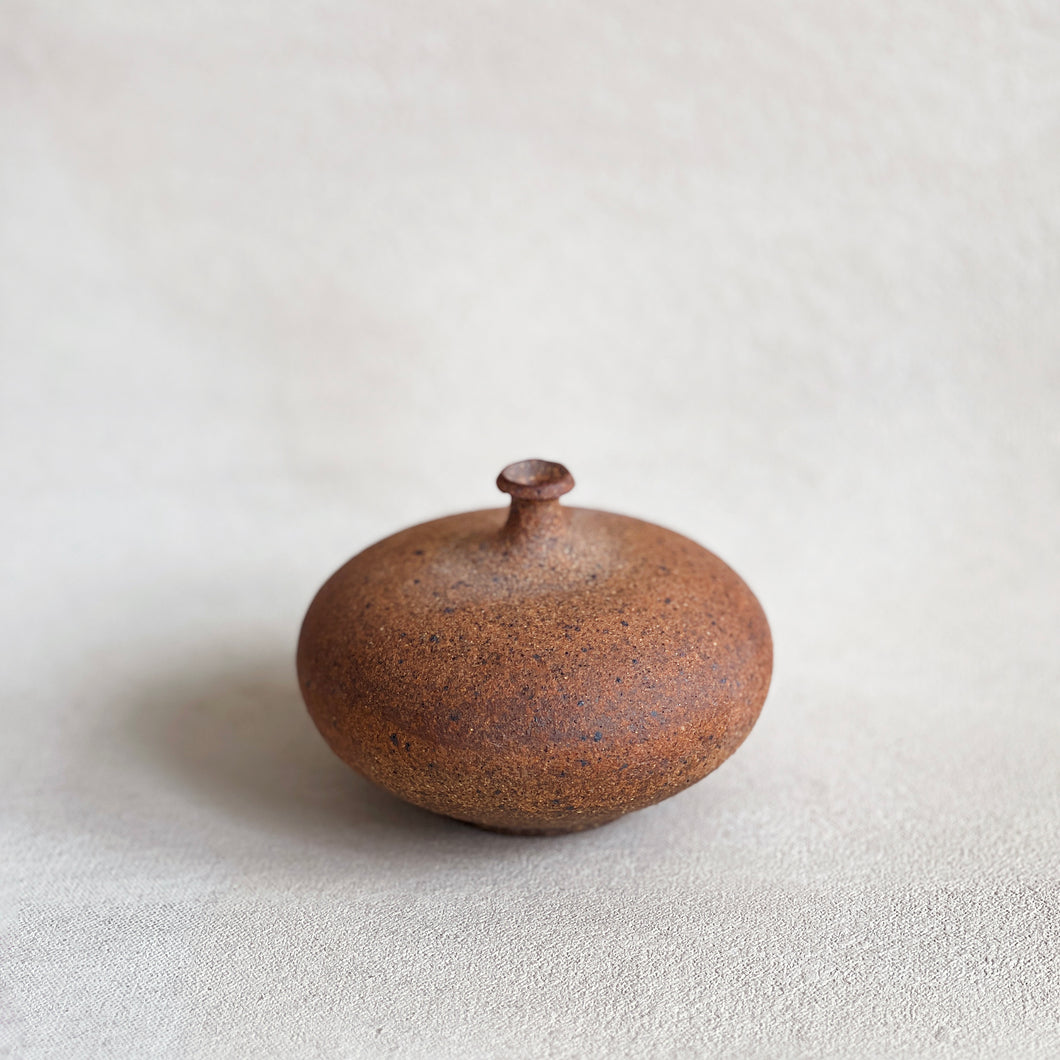 Stones Vase in Red Stone