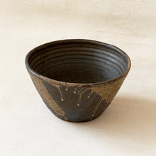 Load image into Gallery viewer, Ramen Bowl in Peacock and Chocolate