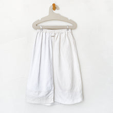Load image into Gallery viewer, Embroidered Tiered  Midi Skirt
