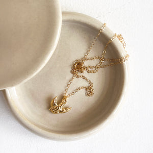 Avis Necklace