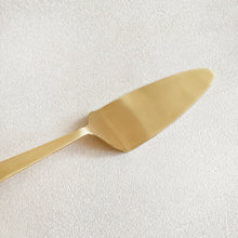 Load image into Gallery viewer, Brass Cake Server