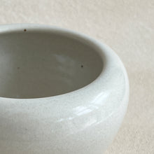 Load image into Gallery viewer, Small Porcelain Planter