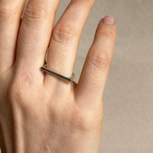 Load image into Gallery viewer, Horizon Ring