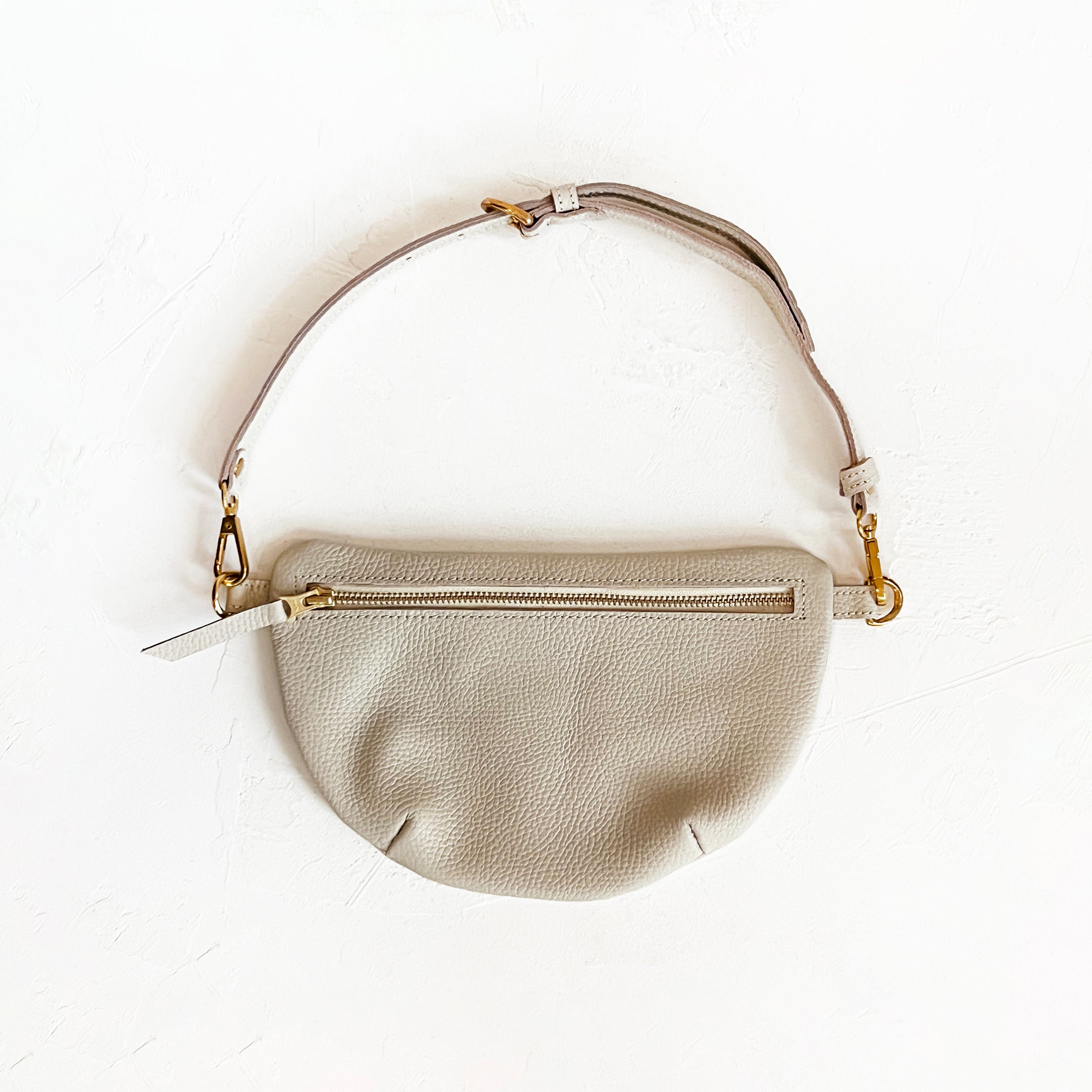Short Sling Bag in Oyster