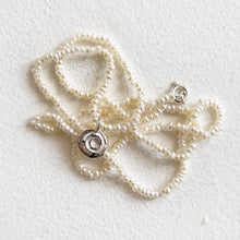 Load image into Gallery viewer, Keshi Pearl Necklace with Shell Charm