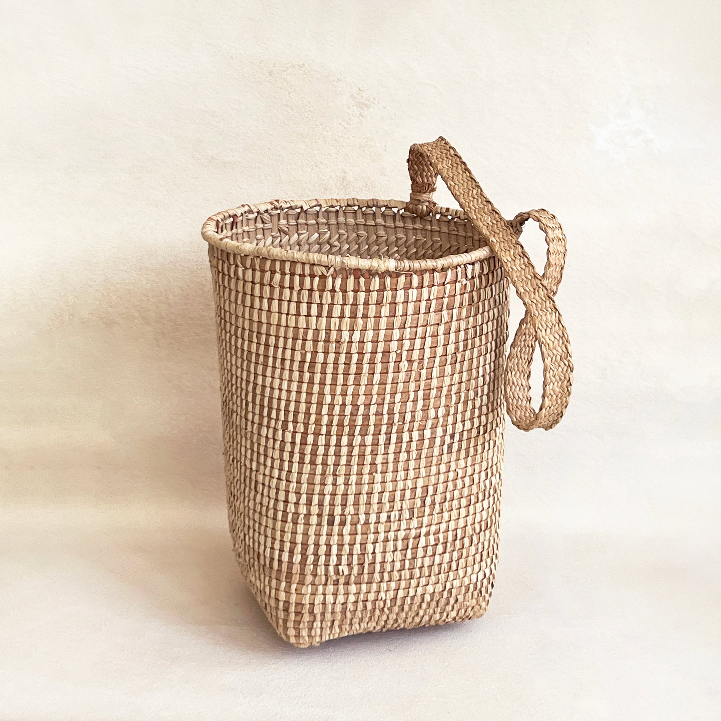 Mantiteka Basket