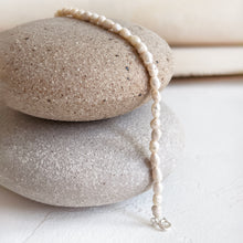 Load image into Gallery viewer, Keishi Pearl Bracelet