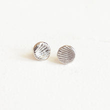 Load image into Gallery viewer, Silver Scallop Studs