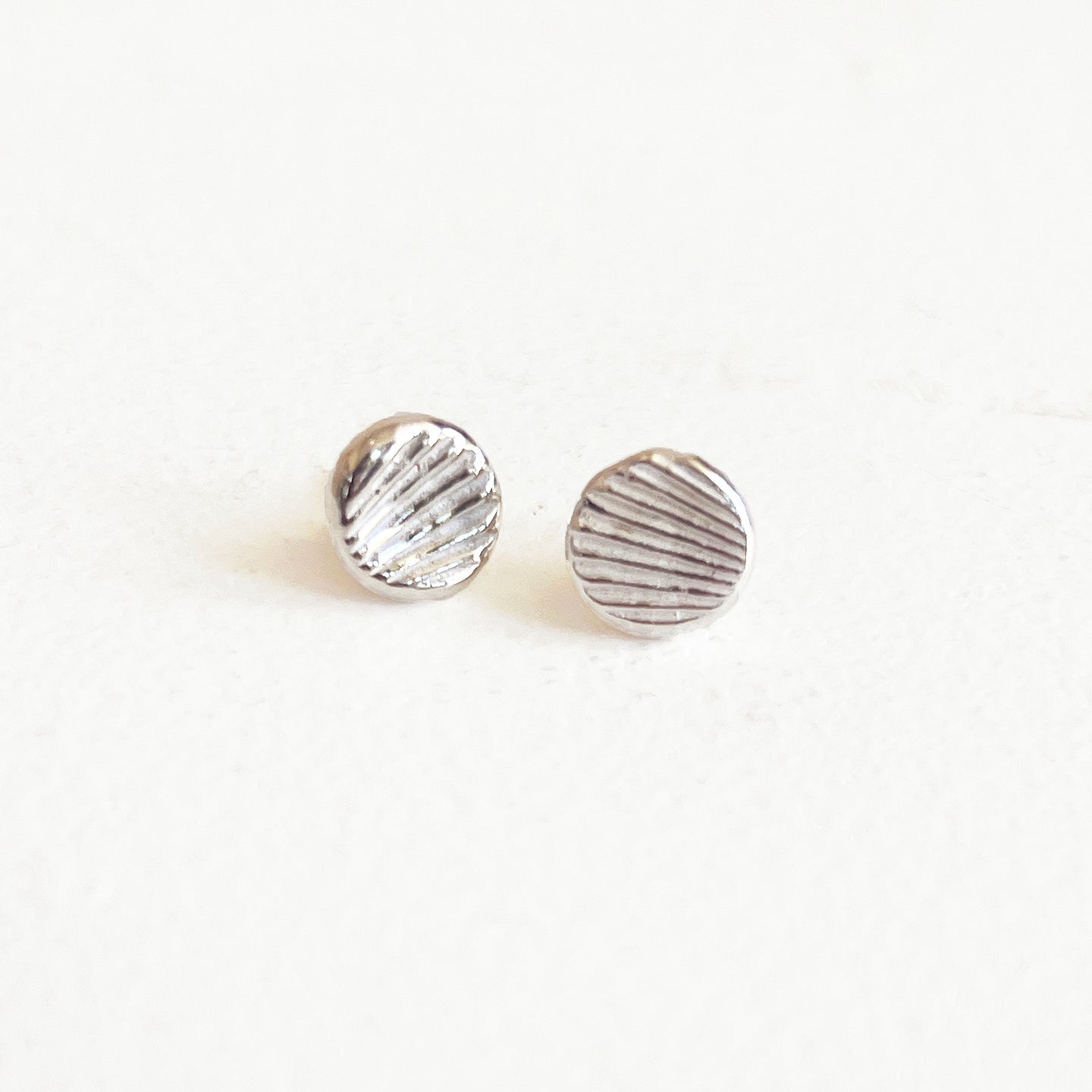 Silver Scallop Studs