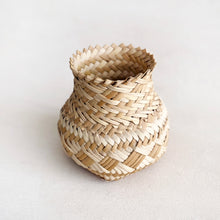 Load image into Gallery viewer, Tohono O&#39;Odham Basket
