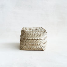 Load image into Gallery viewer, Lidded Tarahumara Basket