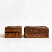 Load image into Gallery viewer, Vintage Carved Jewelry Box