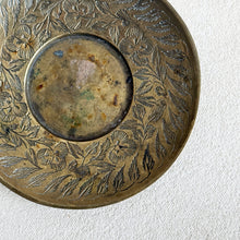Load image into Gallery viewer, Vintage Etched Brass Dish
