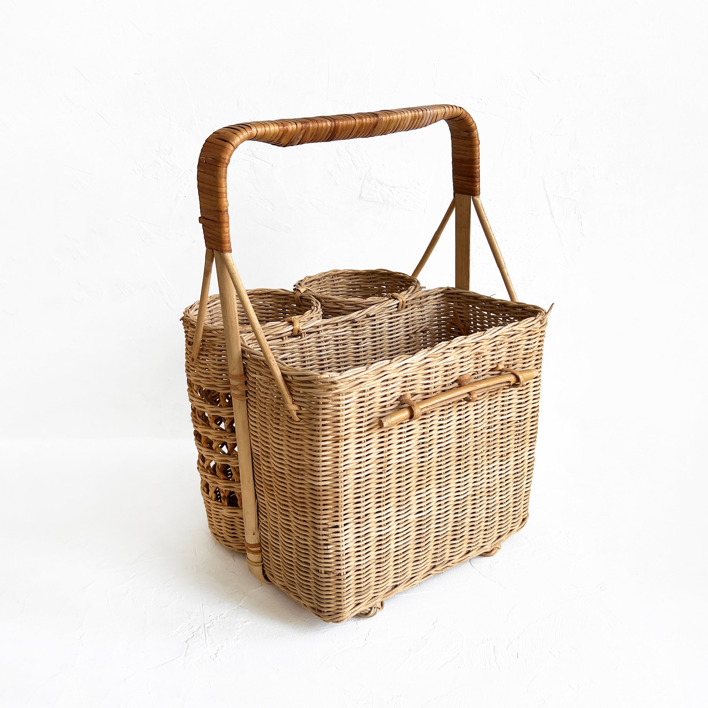 Vintage Wicker Picnic Caddy