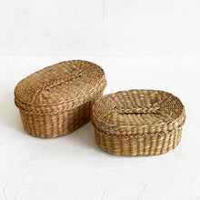 Load image into Gallery viewer, Vintage Lidded Oval Basket