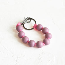 Load image into Gallery viewer, Big Perlen Keychain