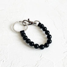 Load image into Gallery viewer, Perlen Short Keychain