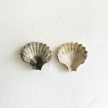 Load image into Gallery viewer, Ceramic Scallop Shell Dish