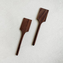 Load image into Gallery viewer, Walnut Butter Spatula