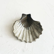 Load image into Gallery viewer, Ceramic Scallop Shell Dish