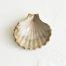 Load image into Gallery viewer, Ceramic Scallop Shell Dish