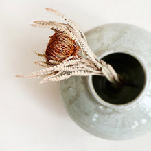 Load image into Gallery viewer, Shino Vase